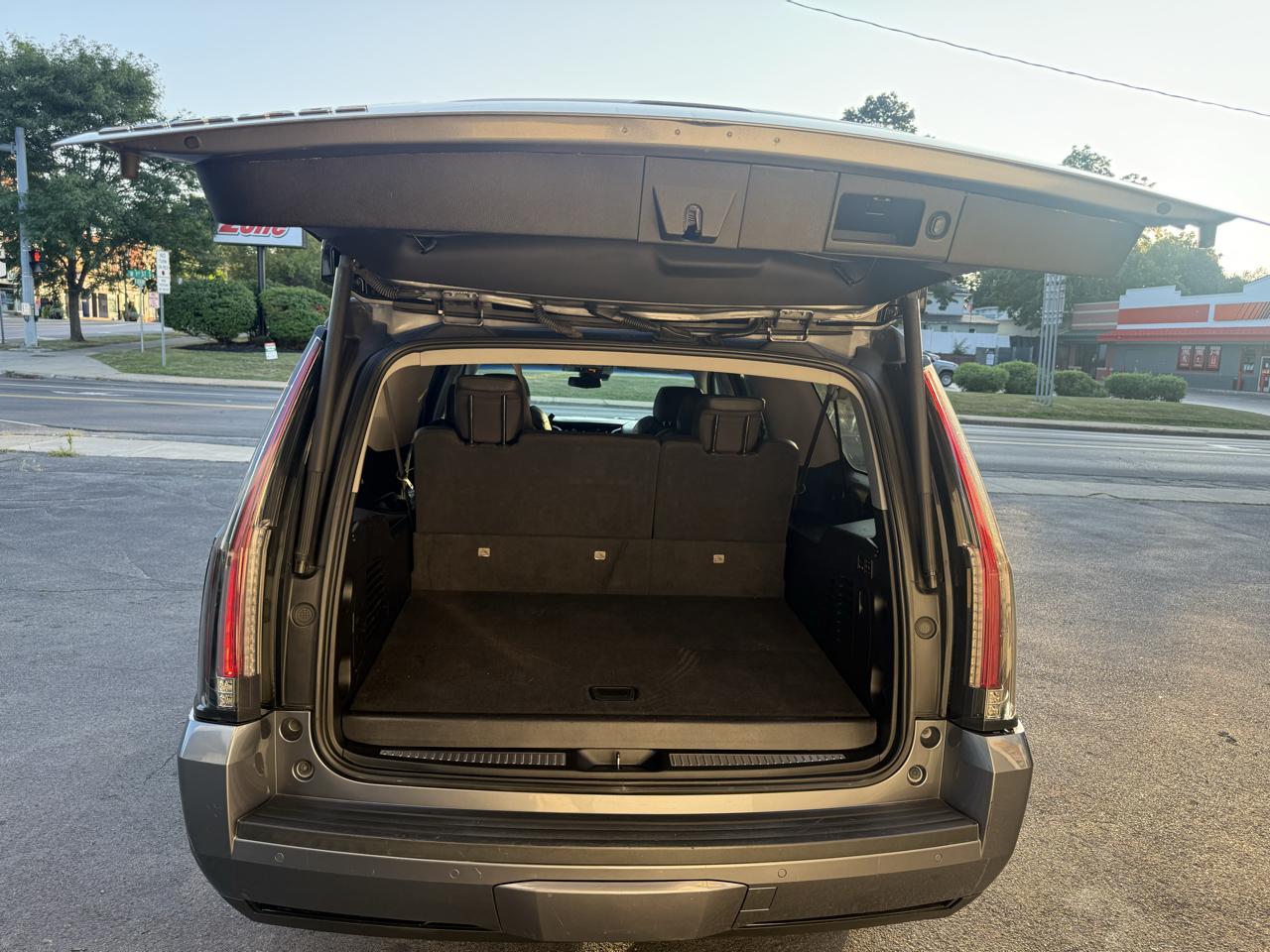 Cadillac Escalade ESV Luxury 4WD 2020