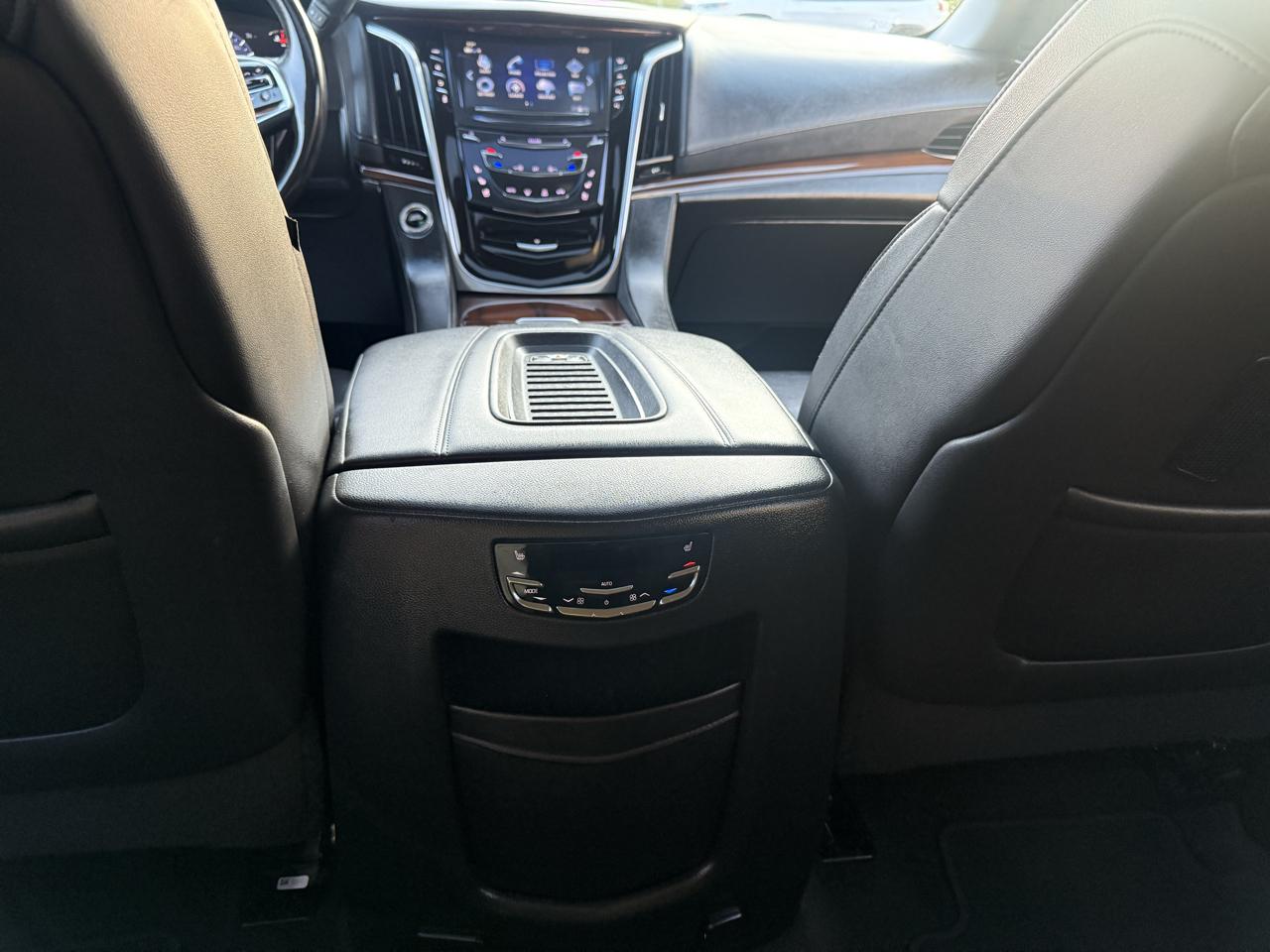 Cadillac Escalade ESV Luxury 4WD 2020