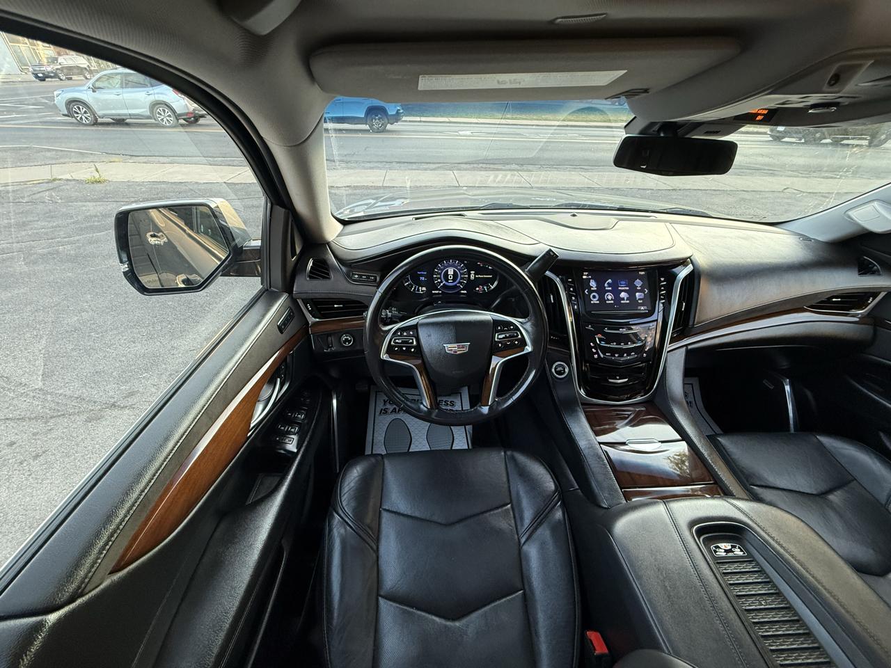 Cadillac Escalade ESV Luxury 4WD 2020