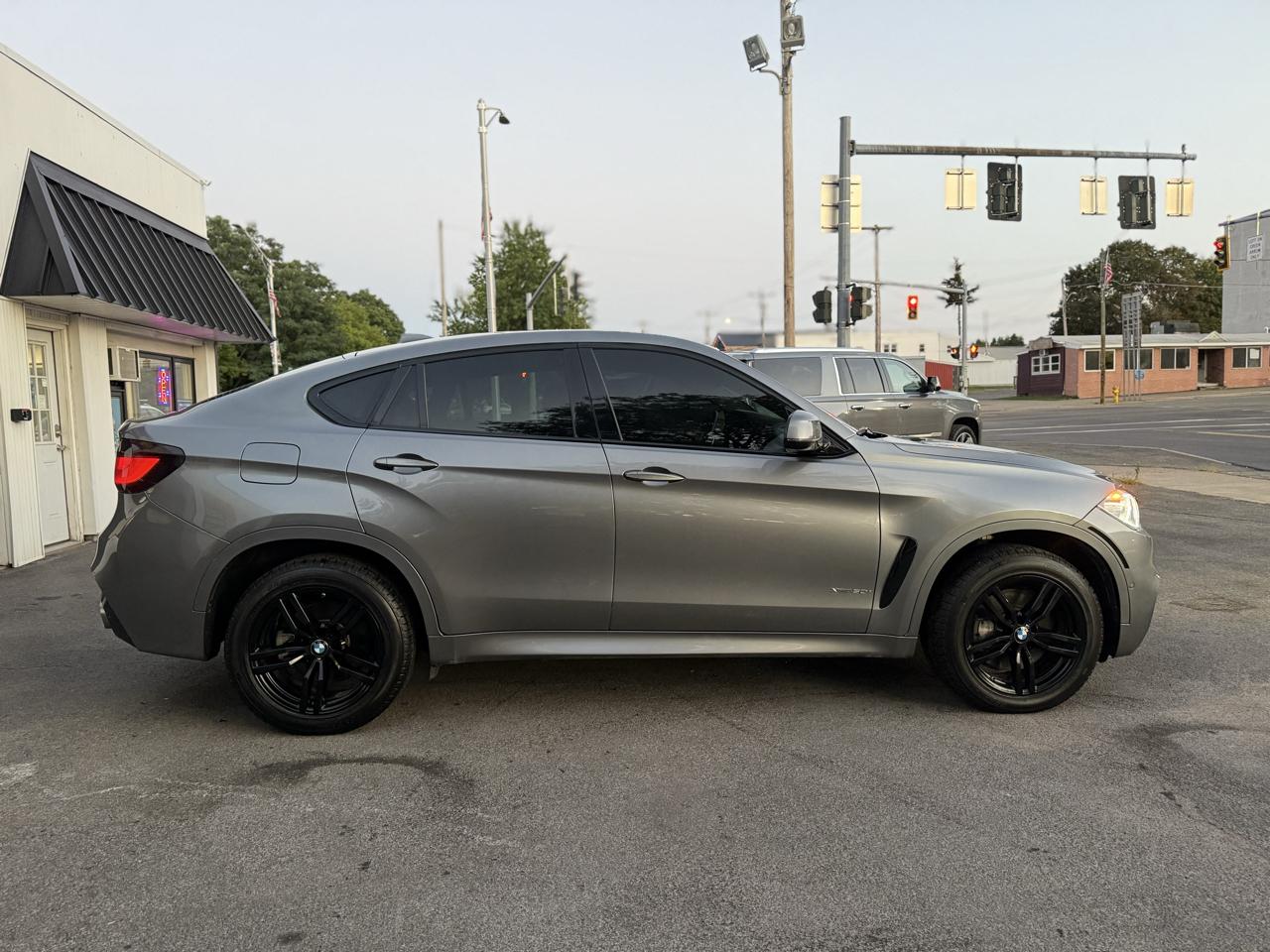 BMW X6 xDrive50i 2017