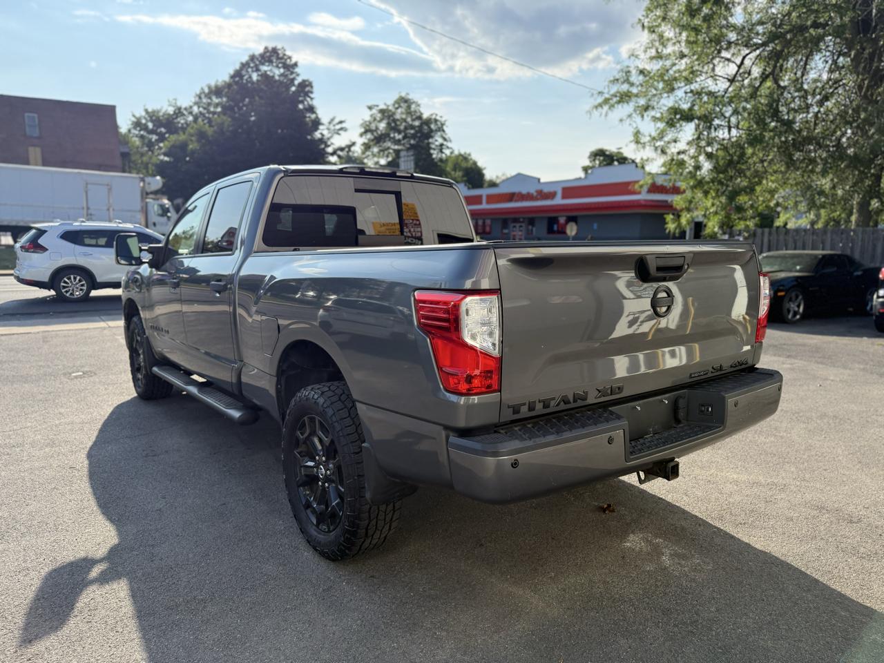 Nissan Titan XD SL Crew Cab 4WD Diesel 2019