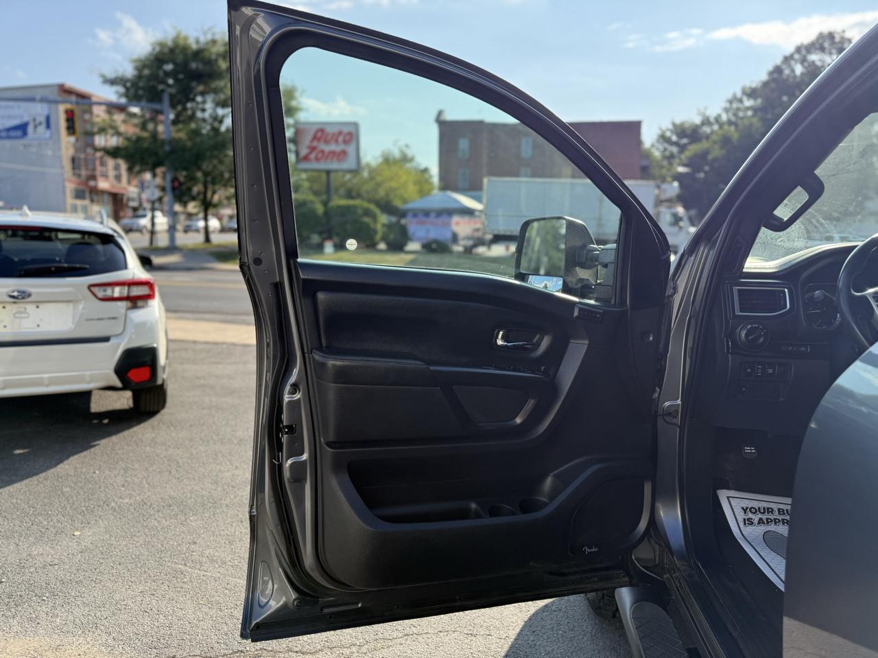 Nissan Titan XD SL Crew Cab 4WD Diesel 2019