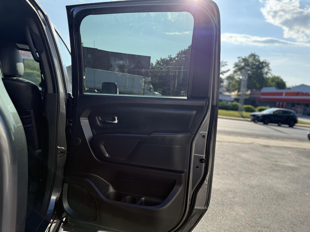 Nissan Titan XD SL Crew Cab 4WD Diesel 2019