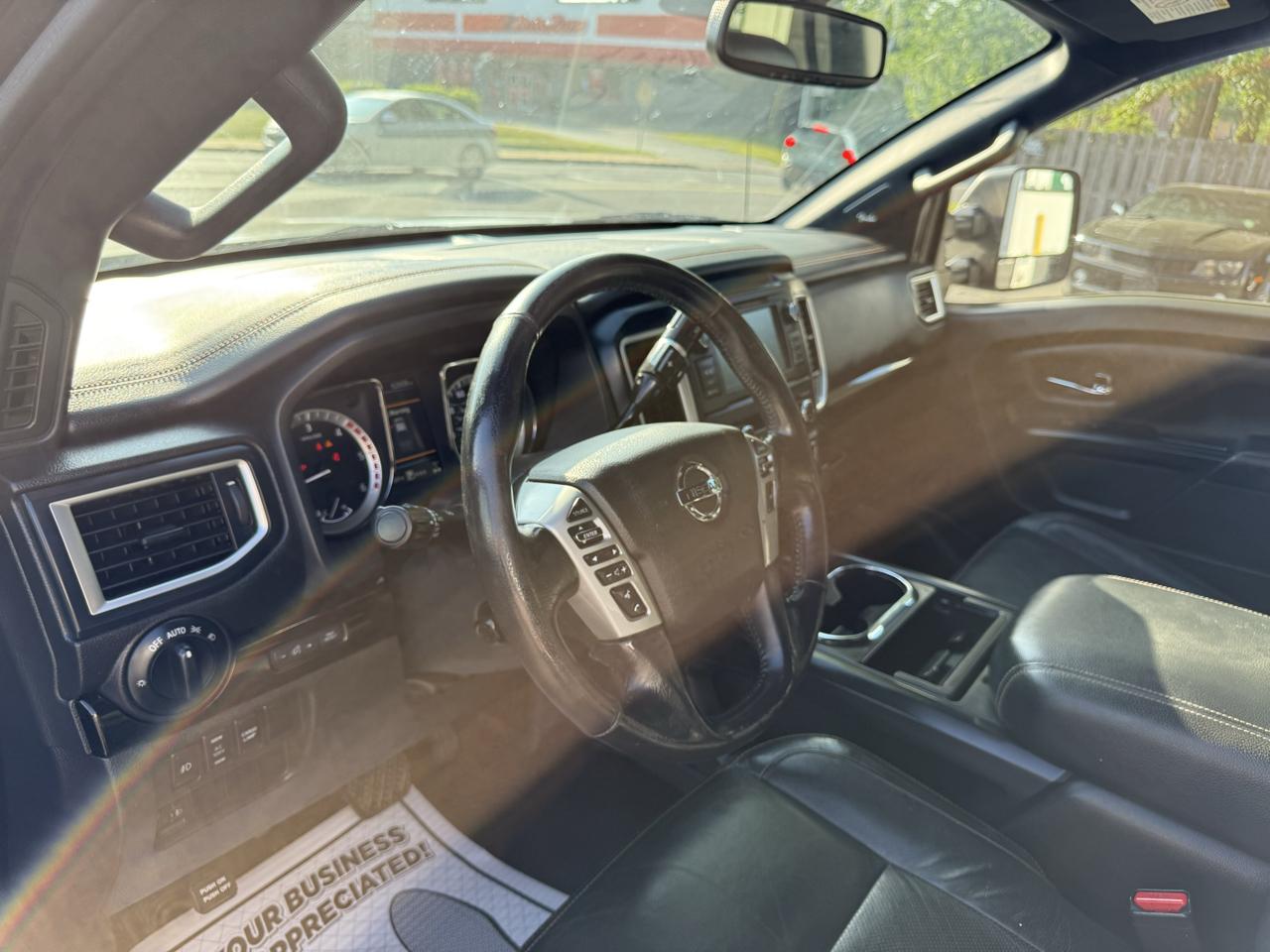 Nissan Titan XD SL Crew Cab 4WD Diesel 2019