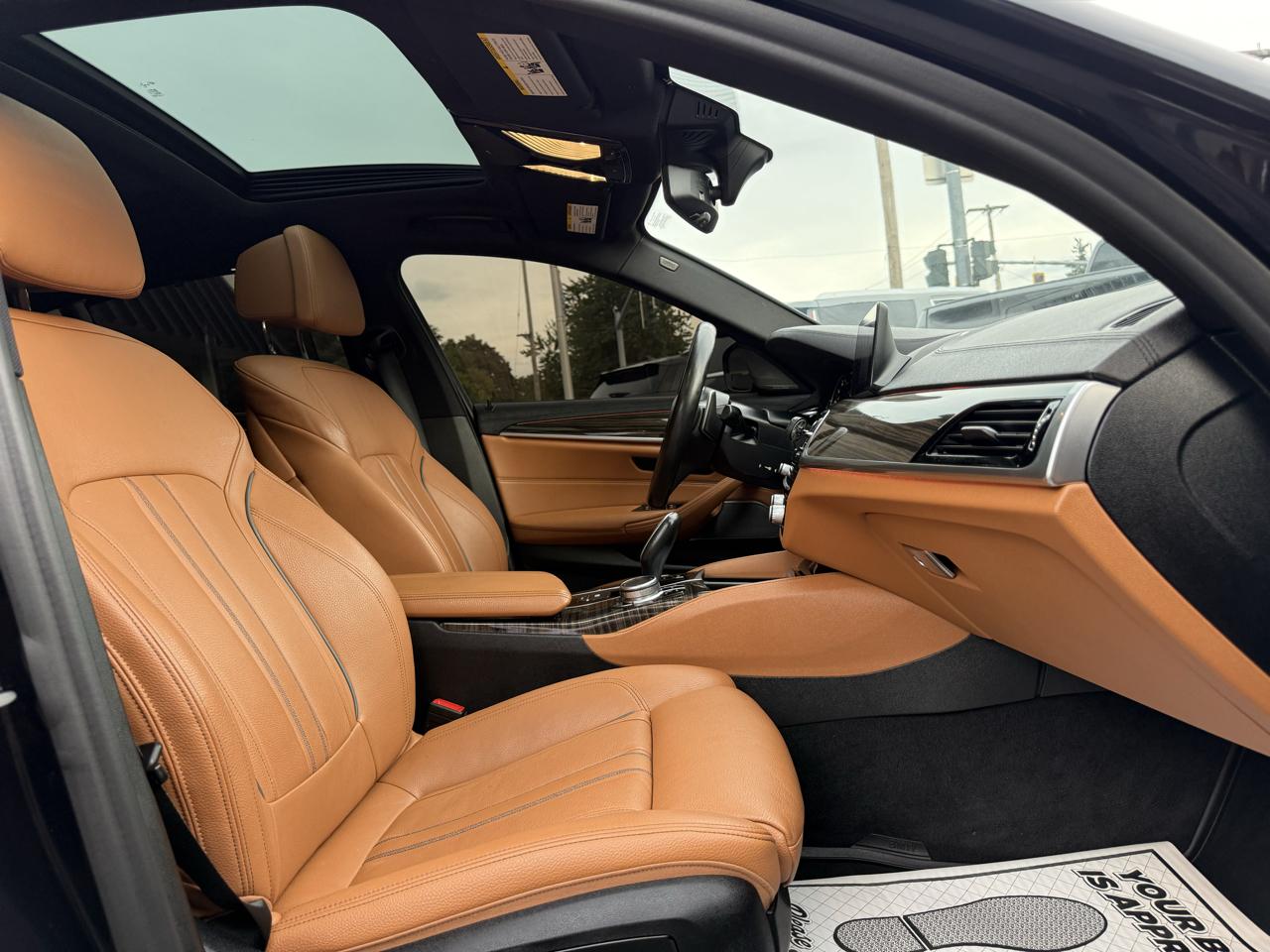 BMW 5-Series M550i xDrive 2018