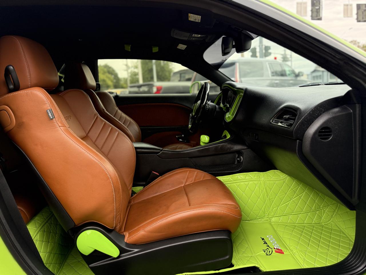 Dodge Challenger SRT Hellcat 2015