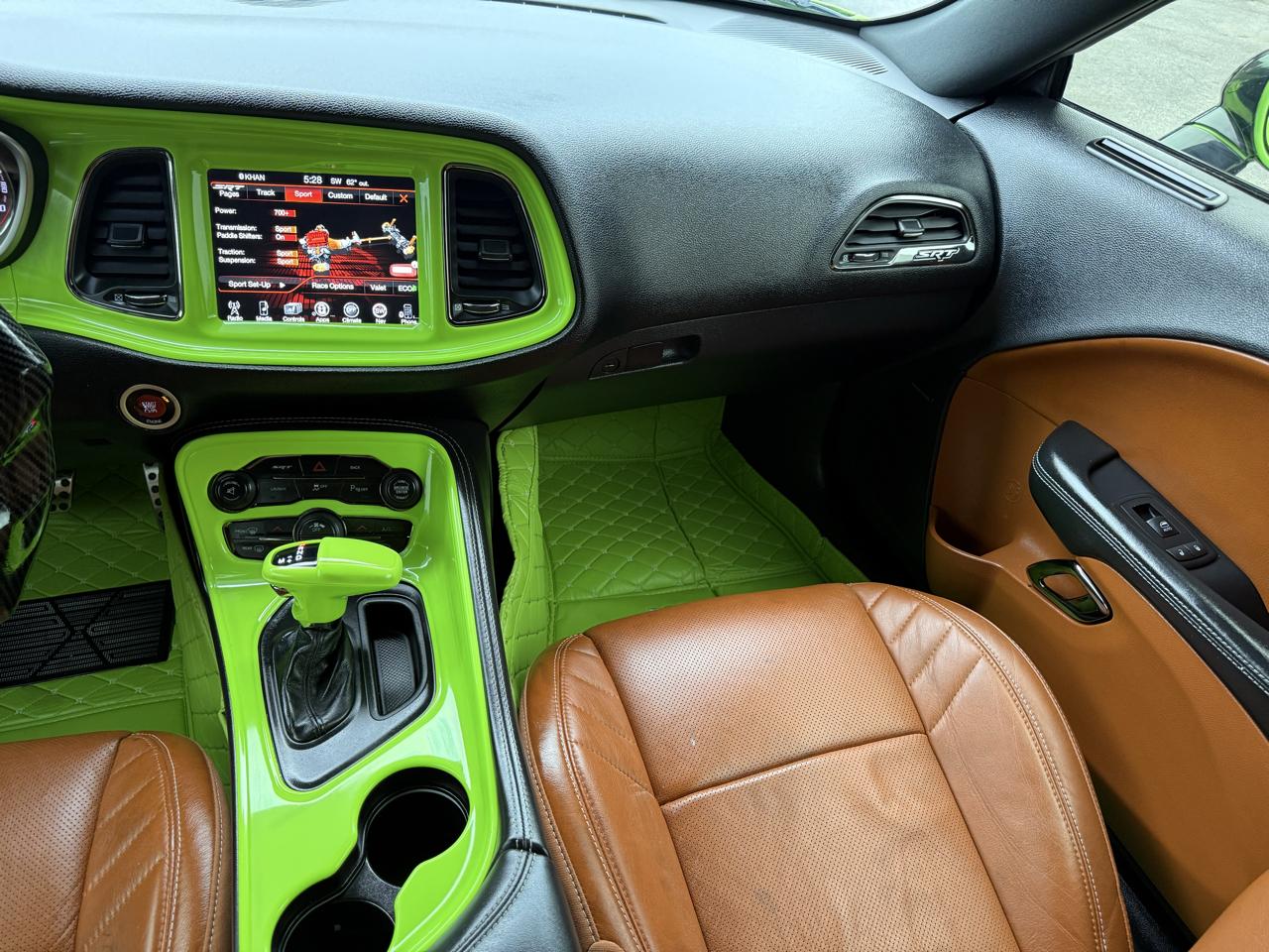 Dodge Challenger SRT Hellcat 2015