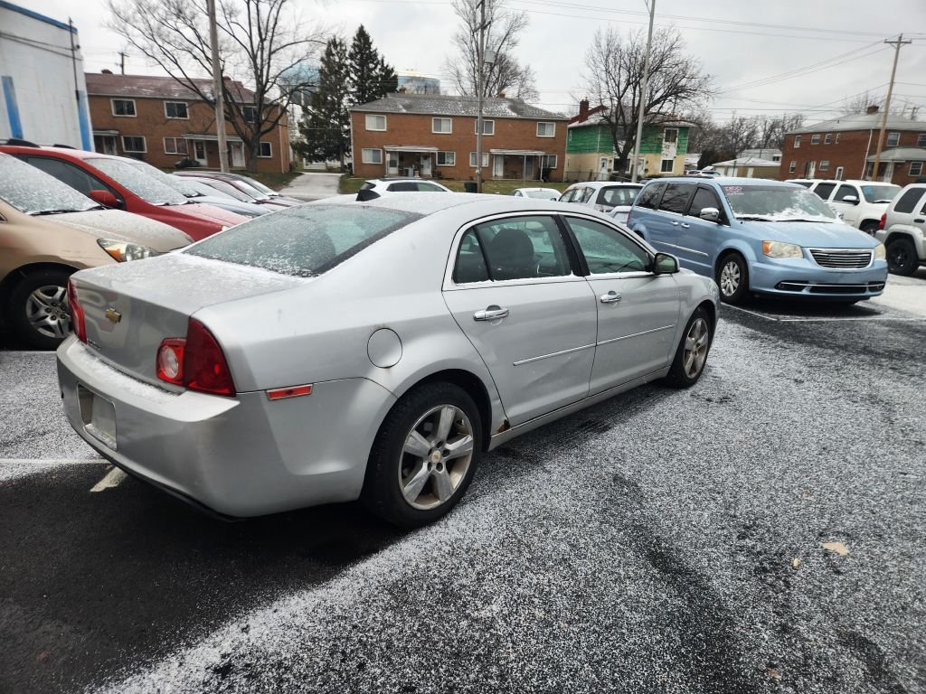 Chevrolet Malibu  2012