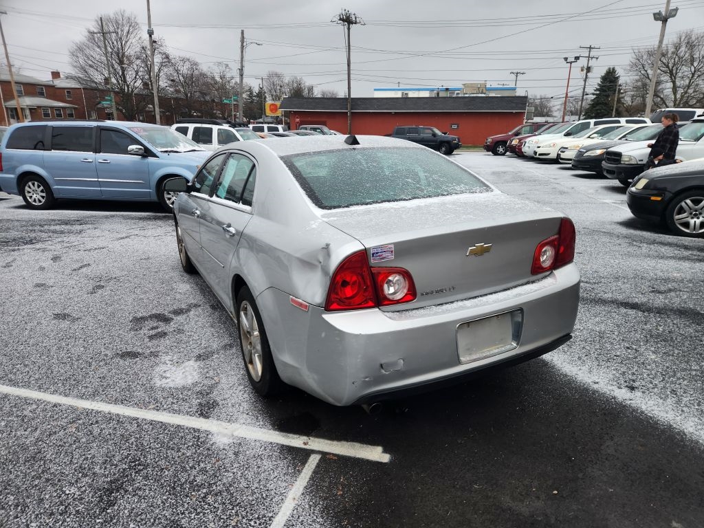 Chevrolet Malibu  2012