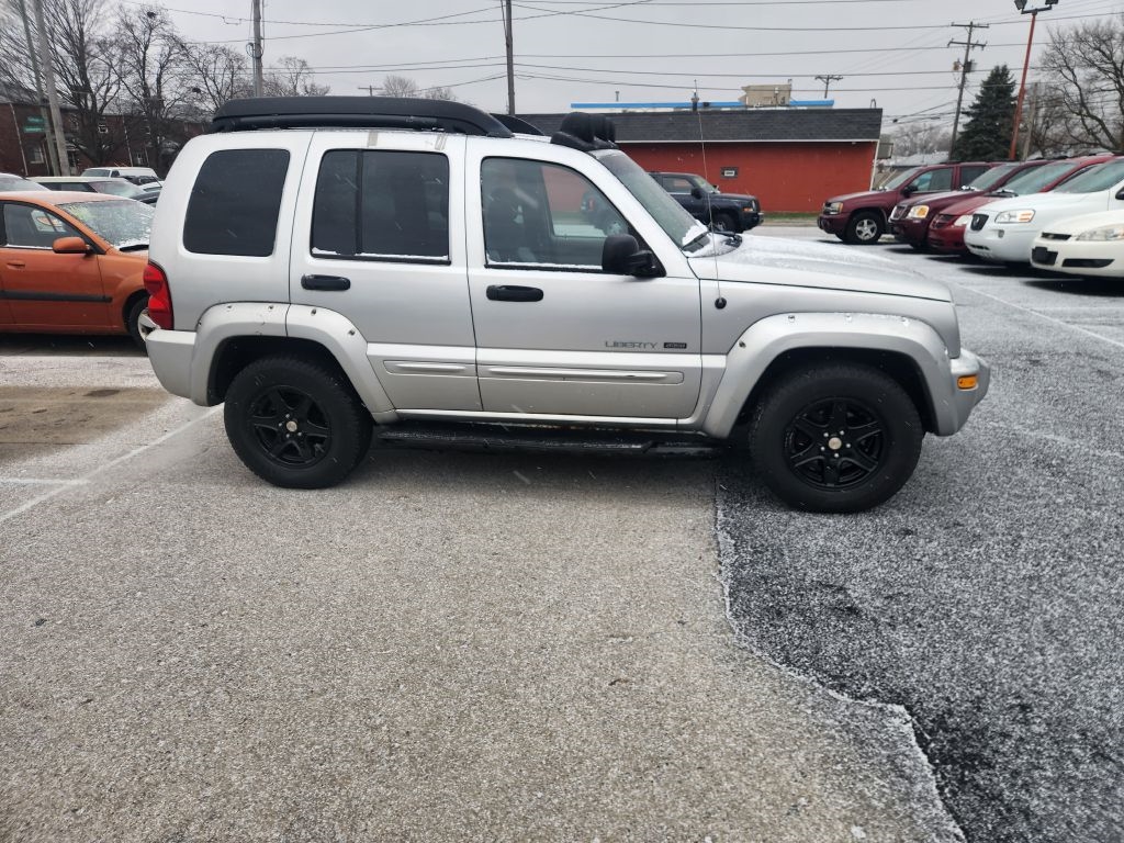 Jeep Liberty  2003