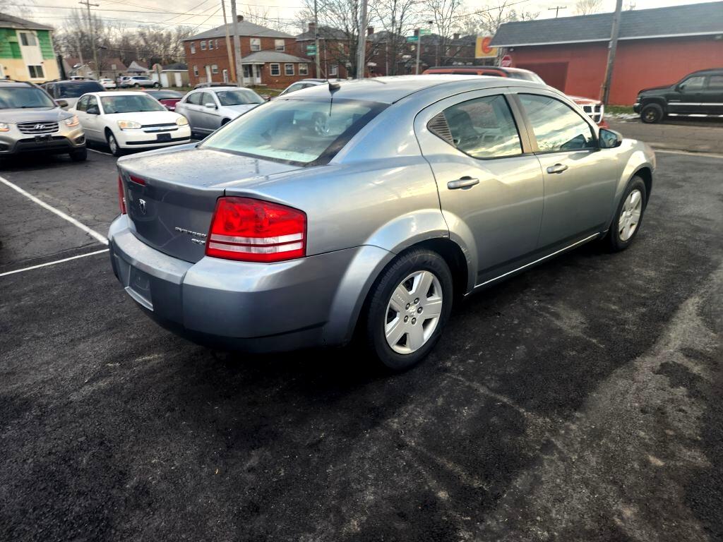 Dodge Avenger  2010