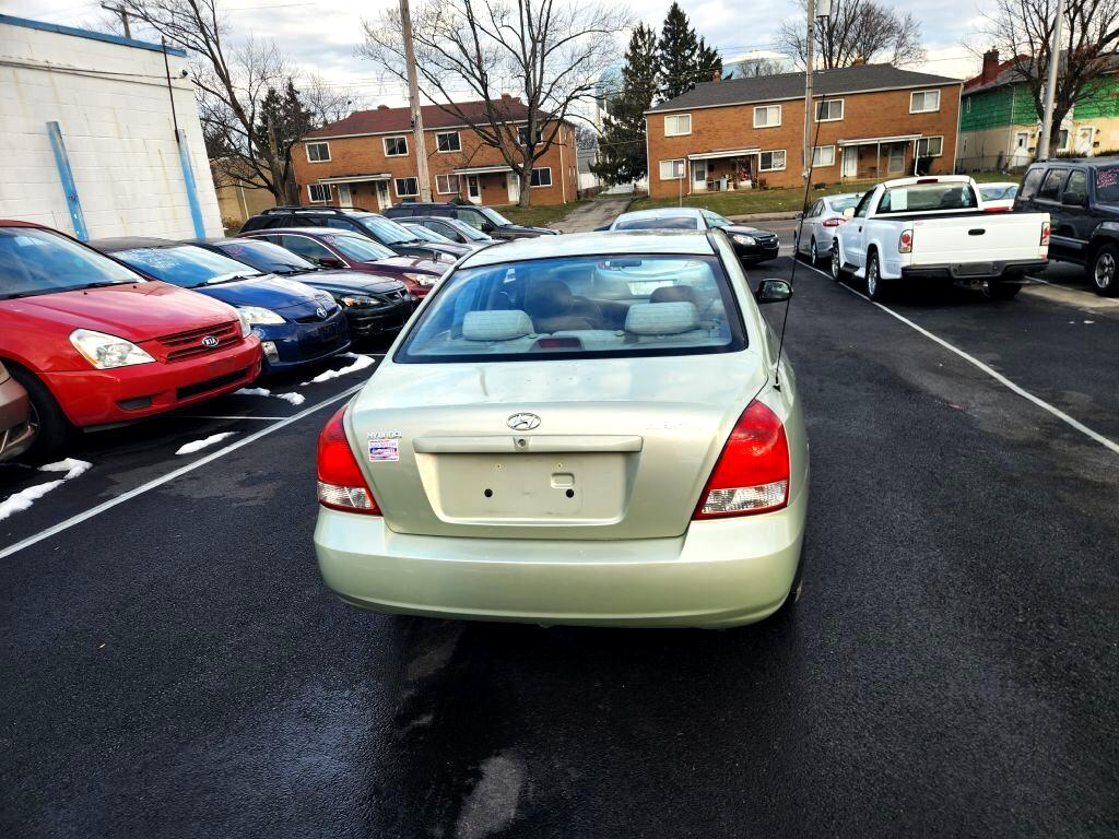 Hyundai Elantra  2003