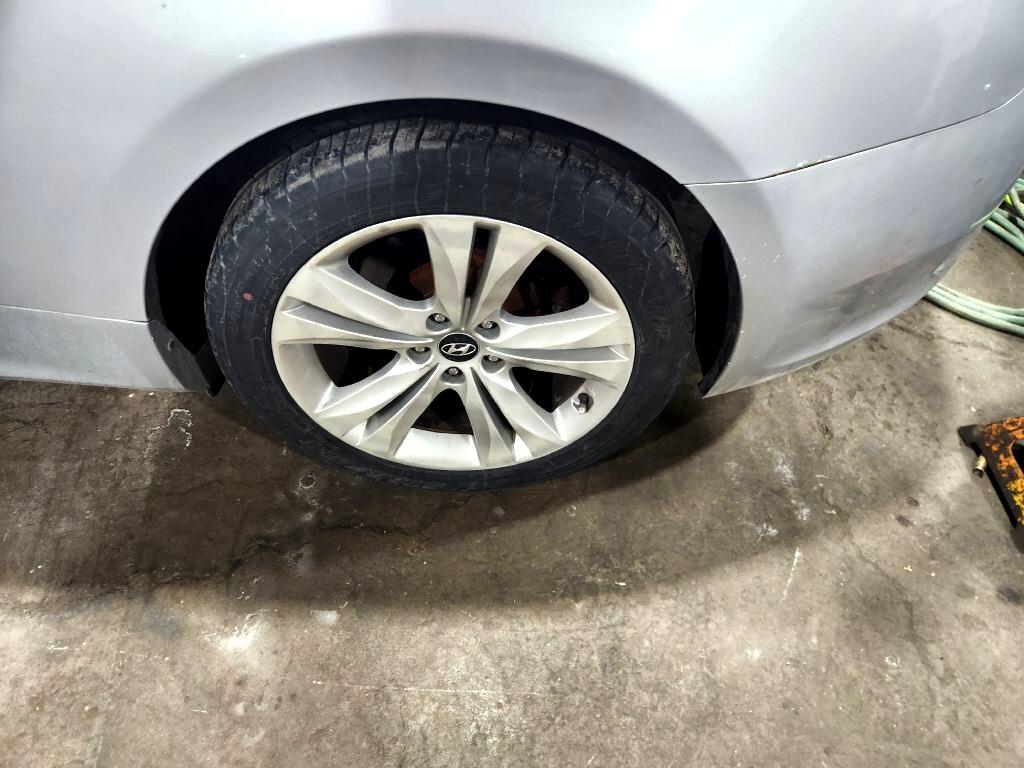 Hyundai Genesis Coupe  2010