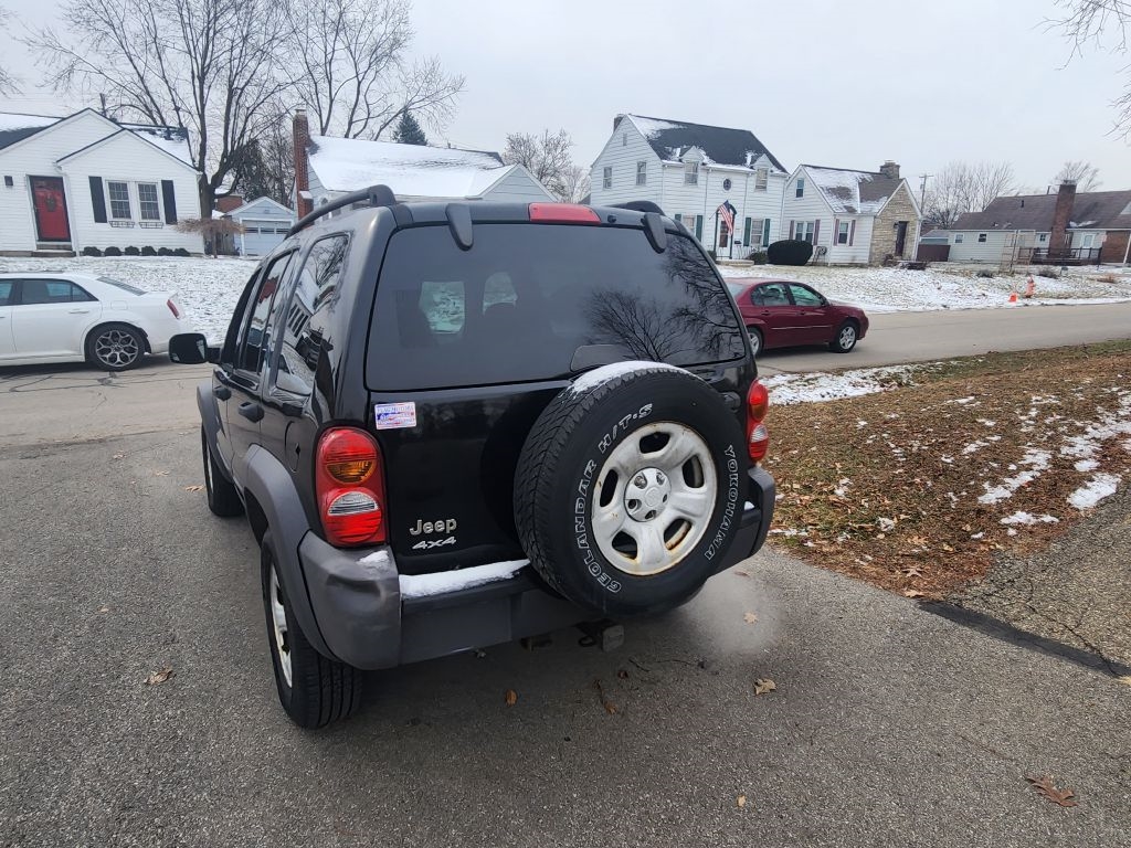 Jeep Liberty  2004