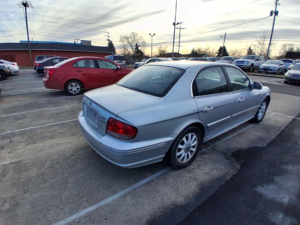 Hyundai Sonata  2002