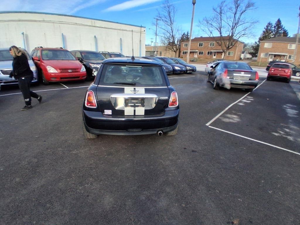 MINI Cooper  2009