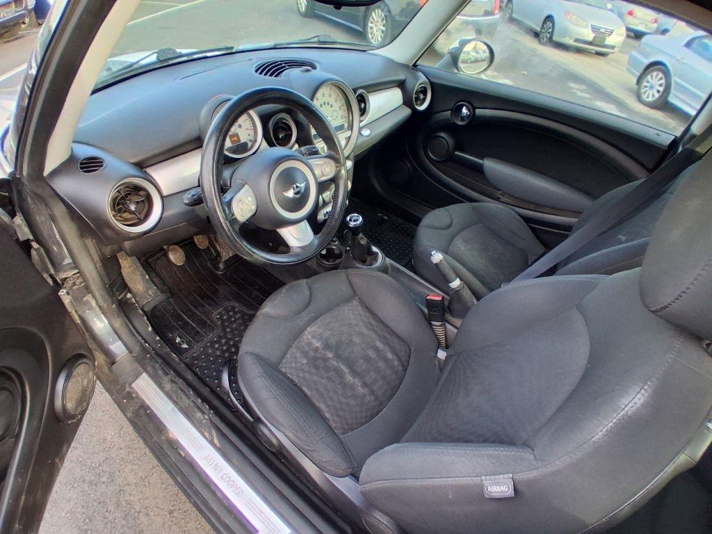MINI Cooper  2009
