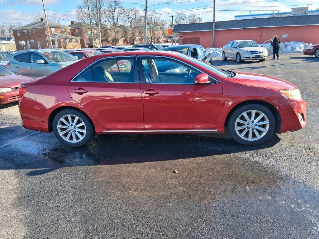 Toyota Camry  2012