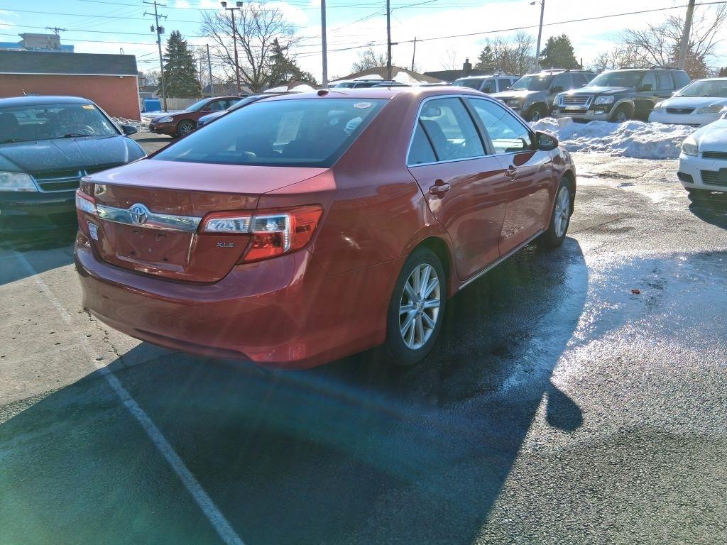 Toyota Camry  2012