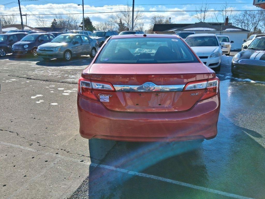 Toyota Camry  2012