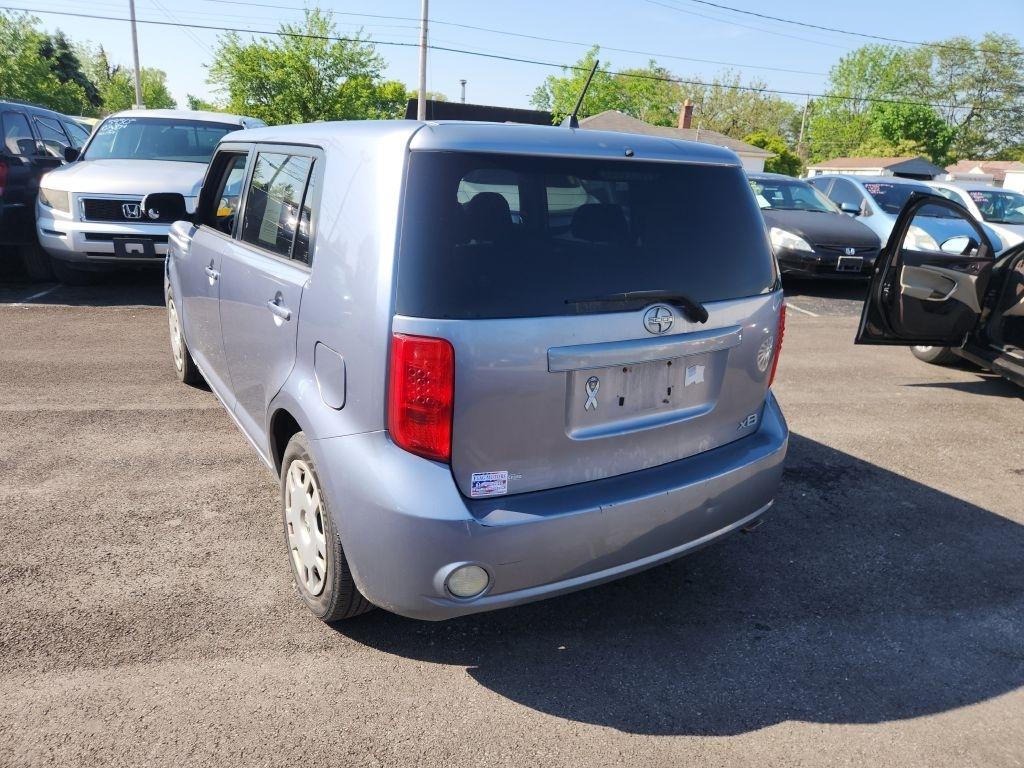 Scion xB  2009