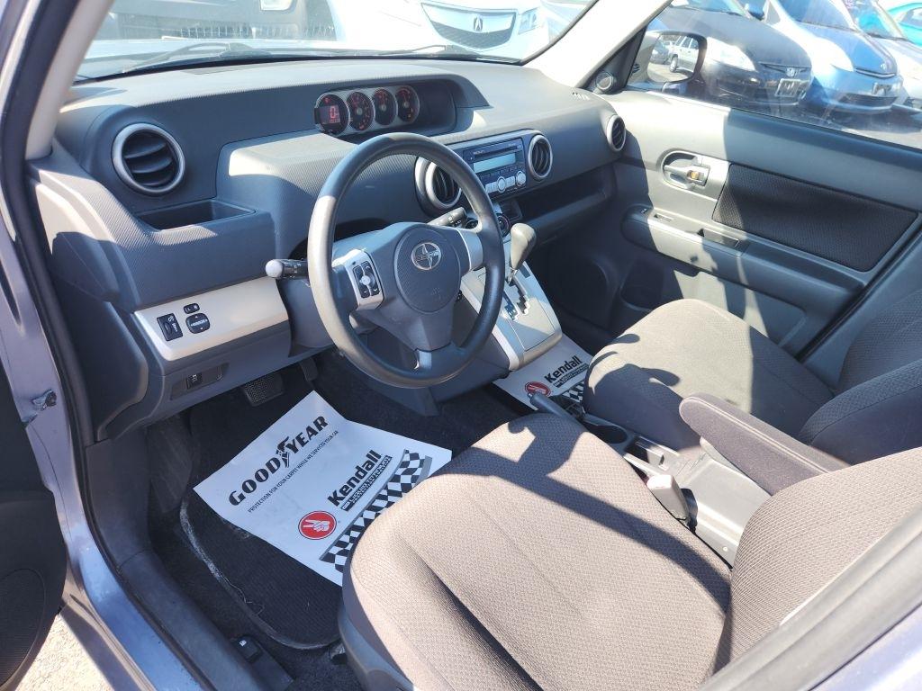 Scion xB  2009