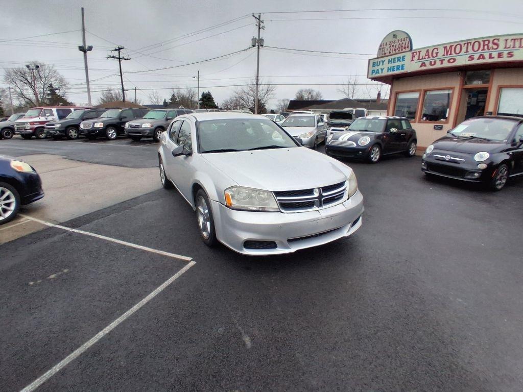 Dodge Avenger  2012