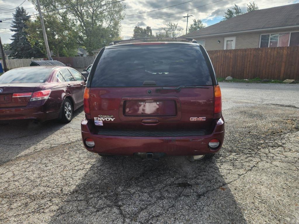 GMC Envoy  2004