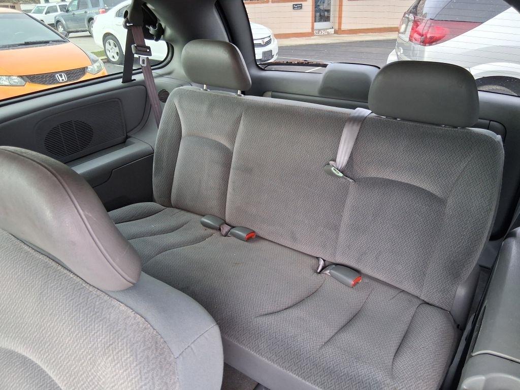 Dodge Grand Caravan  2004