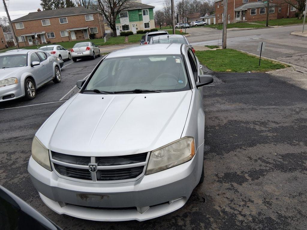 Dodge Avenger  2010