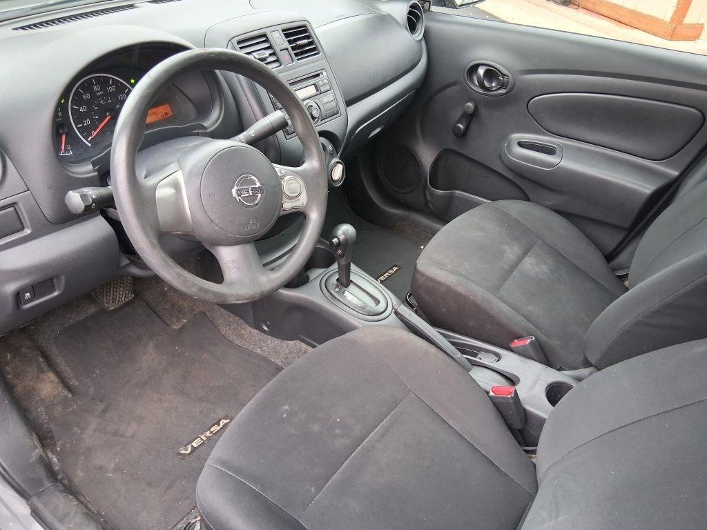 Nissan Versa  2014