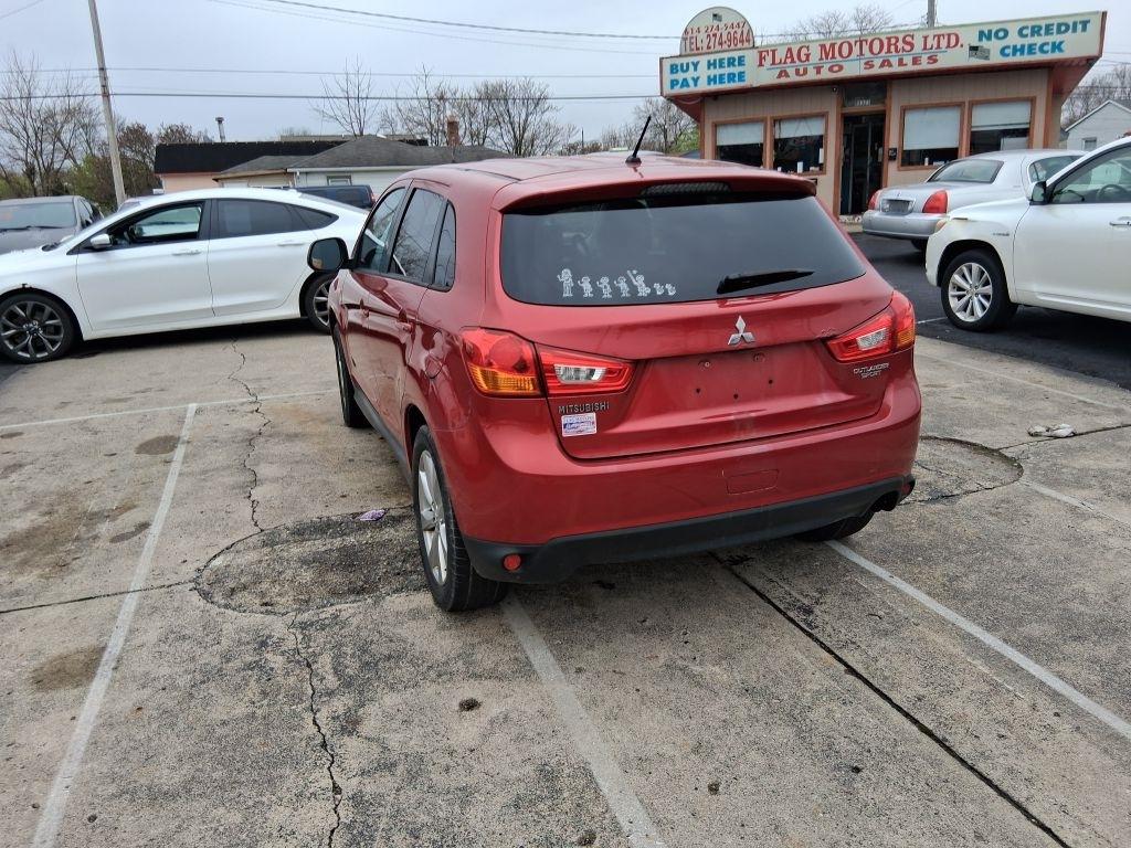 Mitsubishi Outlander Sport  2015