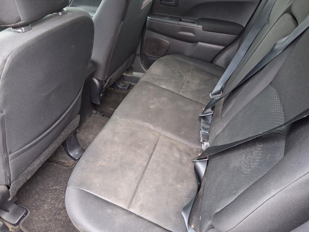 Mitsubishi Outlander Sport  2015