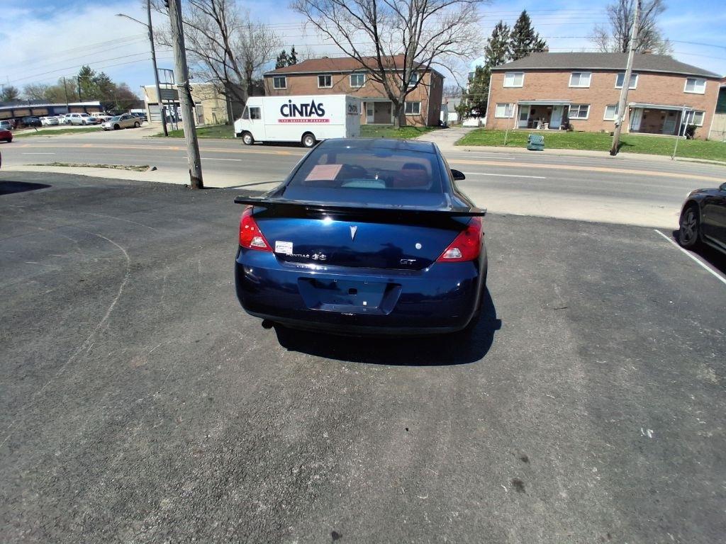 Pontiac G6  2009