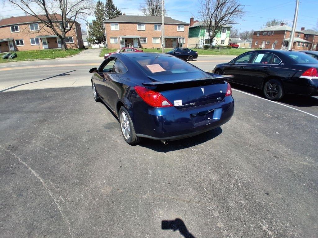 Pontiac G6  2009