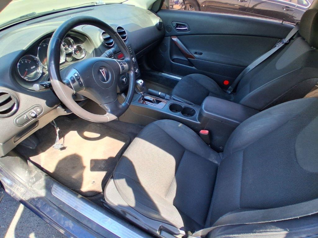 Pontiac G6  2009