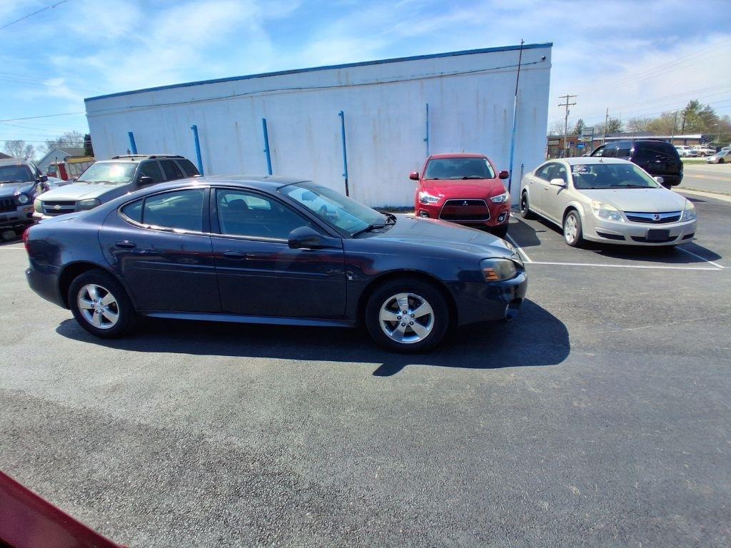 Pontiac Grand Prix  2008