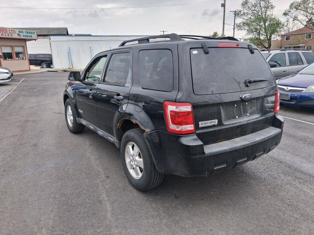 Ford Escape  2008
