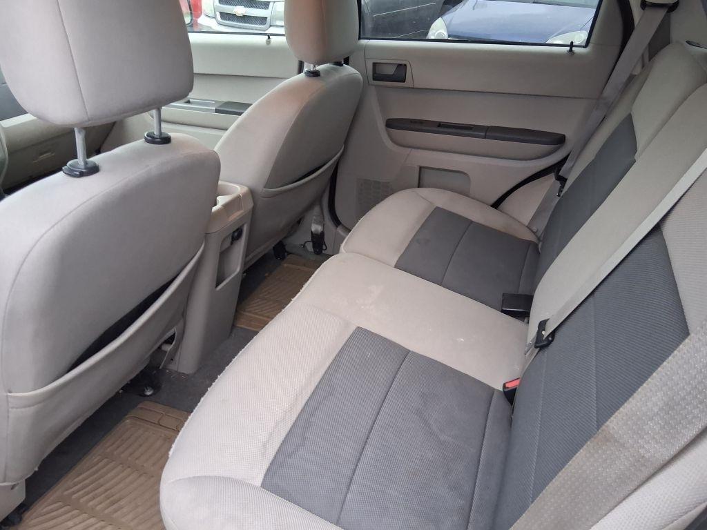 Ford Escape  2008