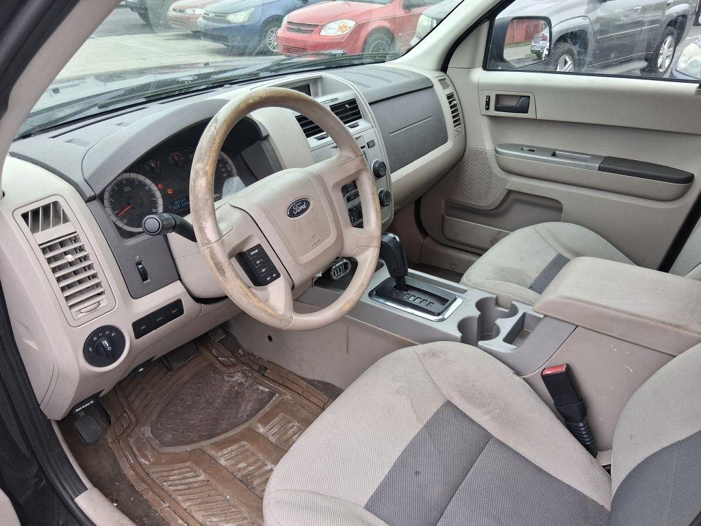 Ford Escape  2008