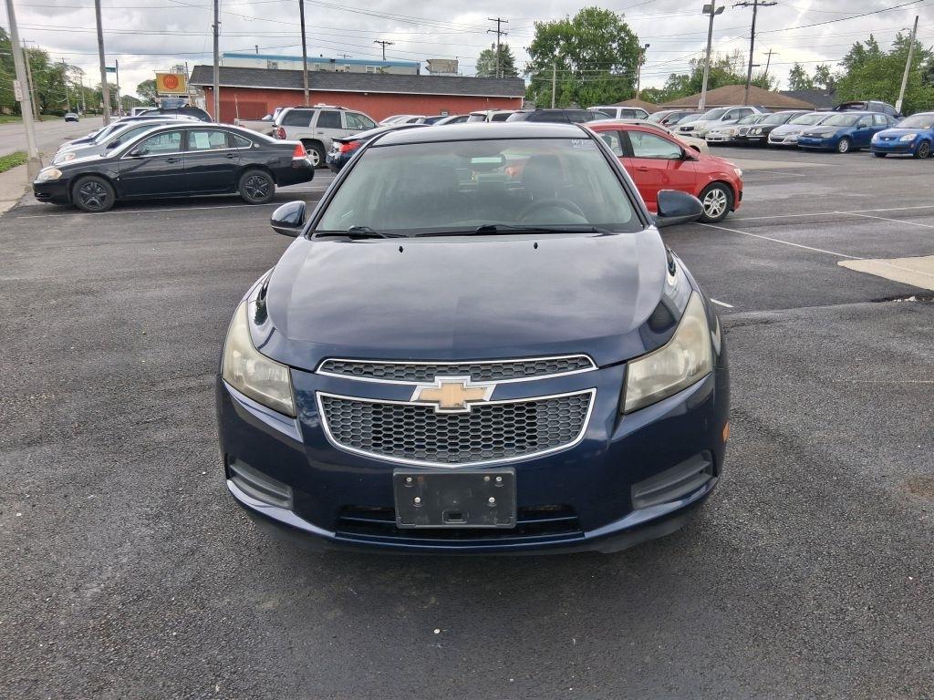 Chevrolet Cruze  2011