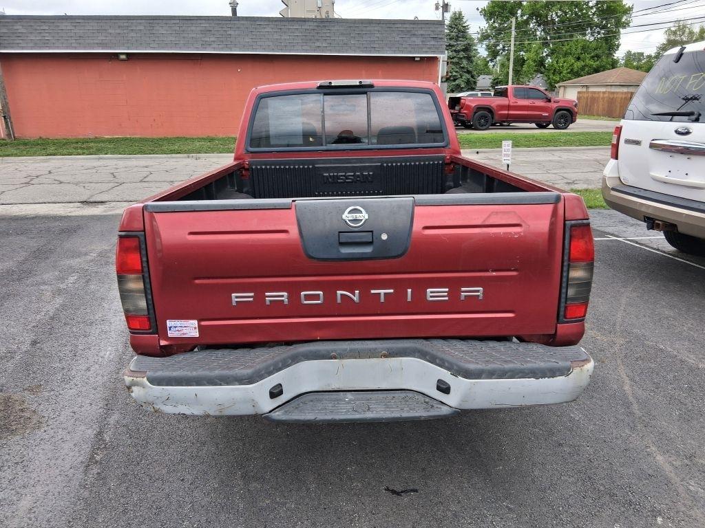 Nissan Frontier  2001