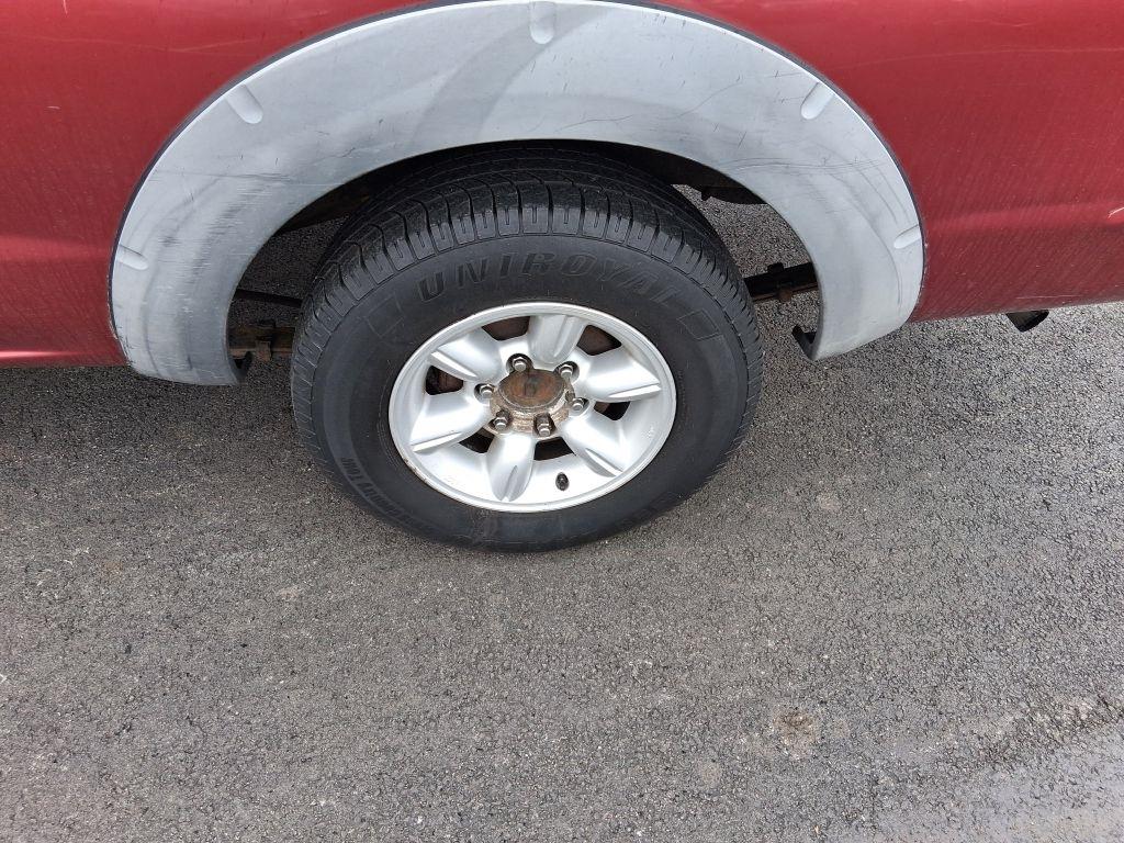 Nissan Frontier  2001