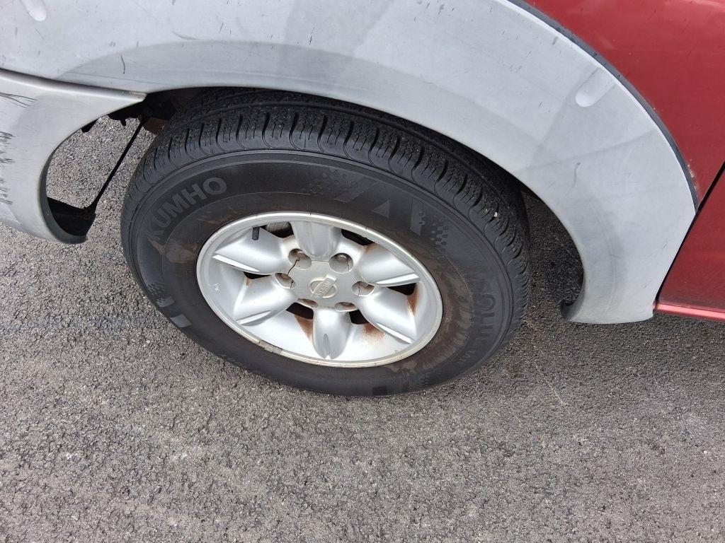 Nissan Frontier  2001