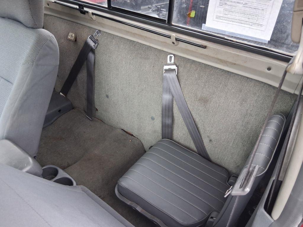Nissan Frontier  2001