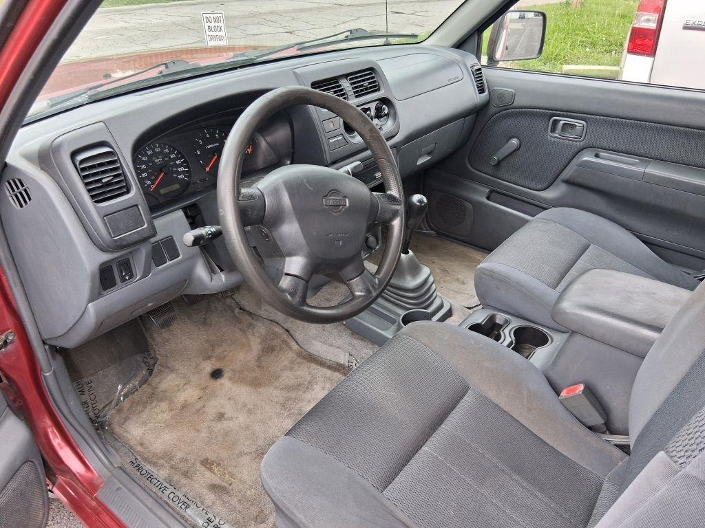 Nissan Frontier  2001