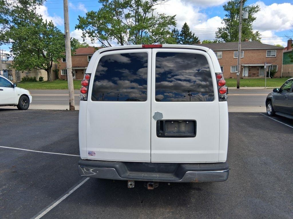 Chevrolet Express  2003