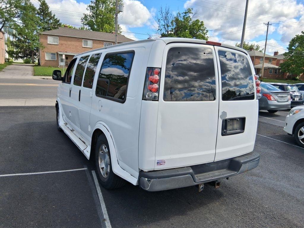 Chevrolet Express  2003