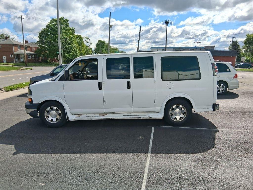 Chevrolet Express  2003