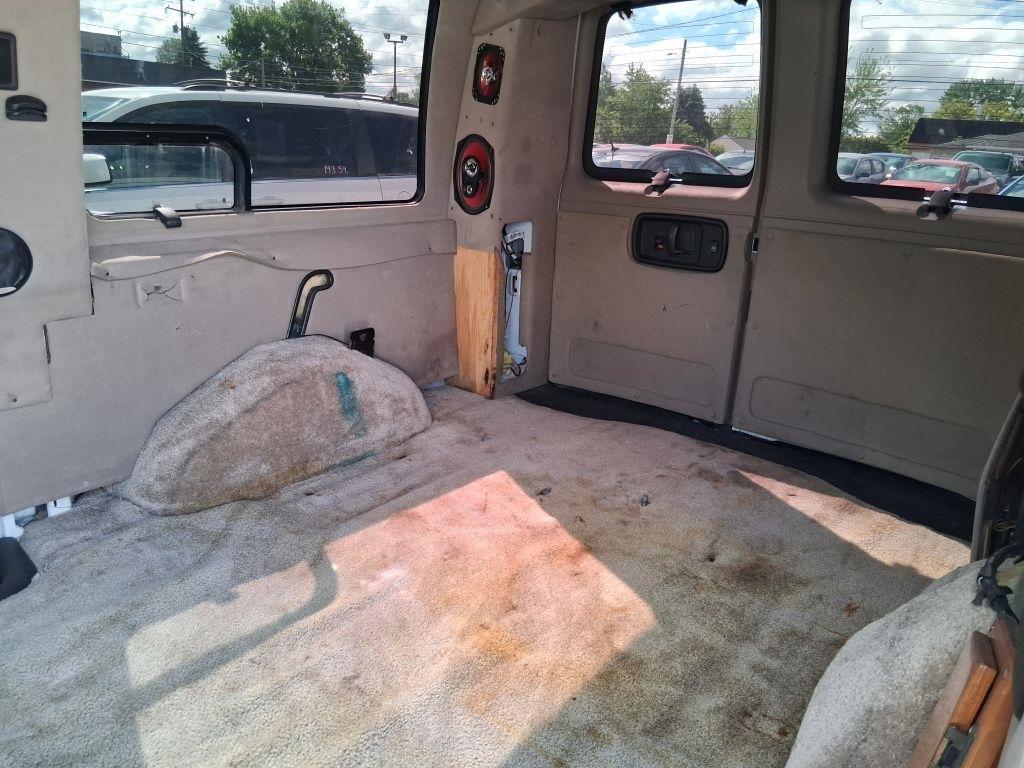 Chevrolet Express  2003